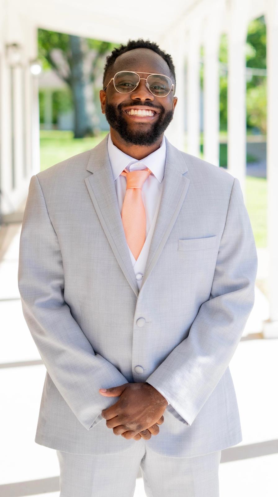Groomsman Rion
